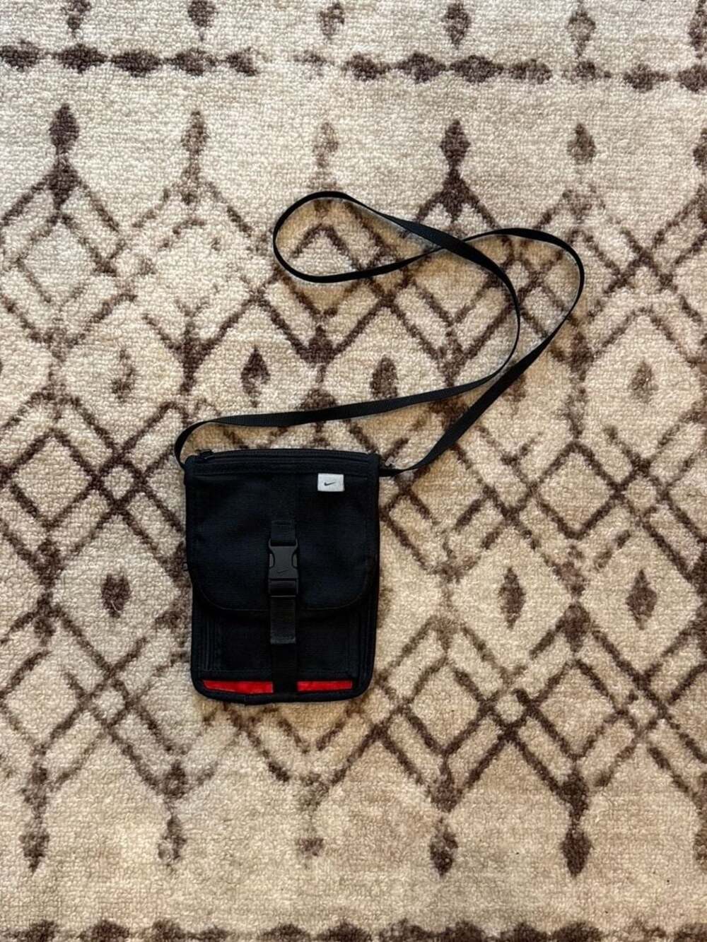 Vintage Nike Travel Neck Wallet Pouch Black with Red Interior
